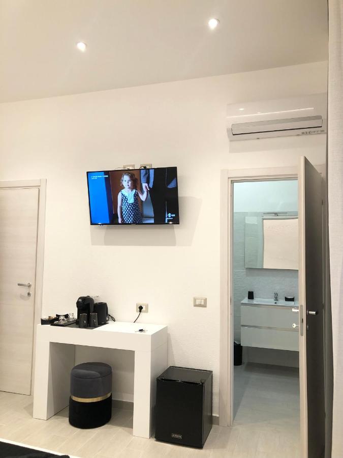International House Olbia Hotel Exterior foto
